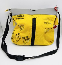 Handtasche aus Rettungsweste