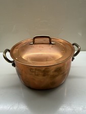 Dekorativer alter Kupfertopf