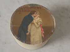 Kleine Spanschachtel beige m. Bild Liebespaar Christmas Weihnachten Geschenkdose