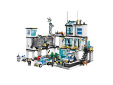 LEGO CITY: Hauptquartier Polizeiwache - 7744 + 7236