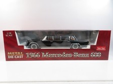 1:18 Sunstar 2202 Mercedes