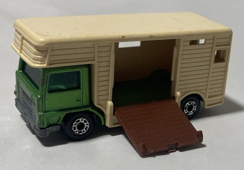 Vintage 1977 matchbox - 1977,