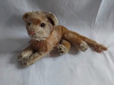 Alte Löwin von Steiff? Löwe