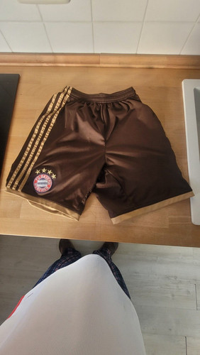 Kurze hose bayern münchen - ⚽,