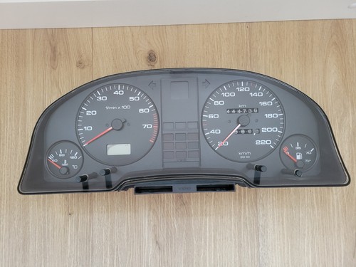 Audi tacho 893919033a - 80,