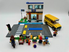 LEGO City (60329): Schule mit Schulbus mit Anleitung