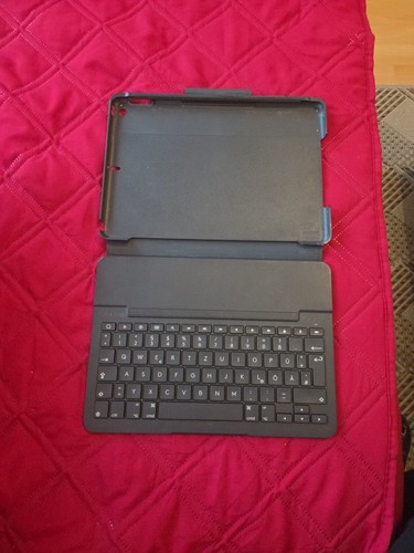 Logitech slim folio - logitech,