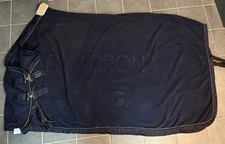 ESKADRON Abschwitzdecke, Gr XL (155 cm), Dunkelblau, abnehmbare Kreuzgurte
