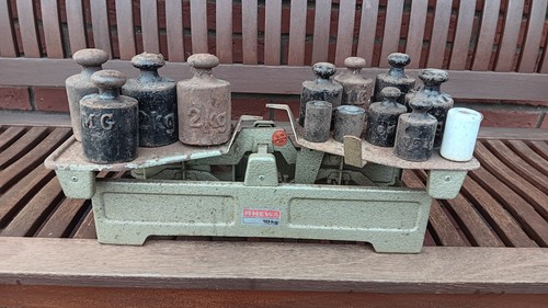 Alte waage bis von - alte,