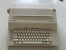 Olympia Splendid II Schreibmaschine mit OVP + Anleitung + Pelikan Farbband, funk