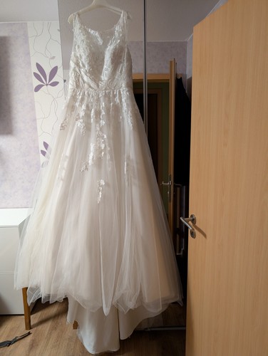 Brautkleid mit schleppe - brautkleid,