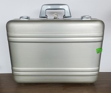 Vtg 70s Halliburton Alum Metal