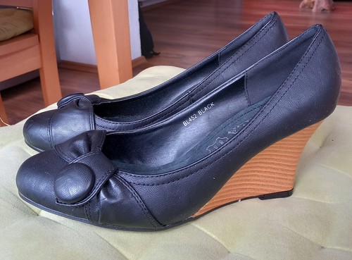 Lila schuhe keilabsatz - be,