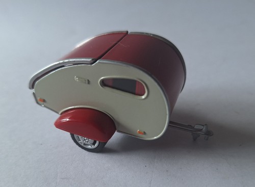 Kleiner wohnwagen - 1:43,