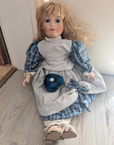 Wunderschöne porzellanpuppe - wunderschöne,