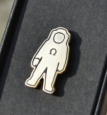 Omega Brosche 50th Annyversary Mondlandung 1969 Apollo 11 Astronaut Neu mit Box