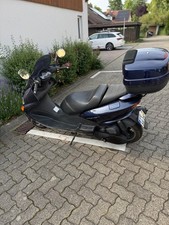 Majesty 125 roller yamaha