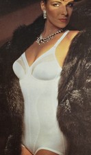 VINTAGE: TRIUMPH Formbody /