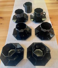 ARCOROC OCTIME 6 Kaffee Tassen + Untertassen + Kännchen schwarz achteckig  Ø 7cm