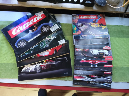Carrera kataloge konvolut - 15,