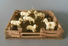 Pferch mit Raufe + 6 Schafe + Hund Schafstall für Figuren Größe 11cm - 12cm HS 3