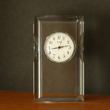 Tisch-Uhr aus Acrylglas mit