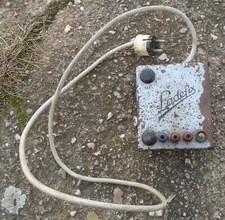 DDR Ladefix Batterie Auto Ladegerät 6V 12V Trabant Vintage Bakelit Stecker RAR !