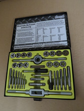 Gewindeschneiderset  neuwertig mehrteilig metrisch und zoll Workzone im Koffer !