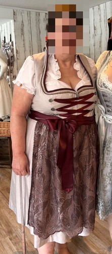 Dirndl mit bluse - 52,