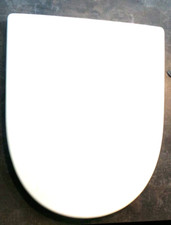 D Form WC Sitz mit Absenkautomatik Toilettendeckel  / Weiß