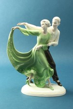 Katzhütte tanzendes Paar