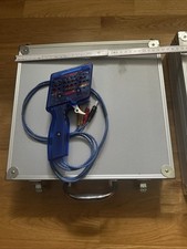 Metallkoffer Carrera mit Professor Motor Controller