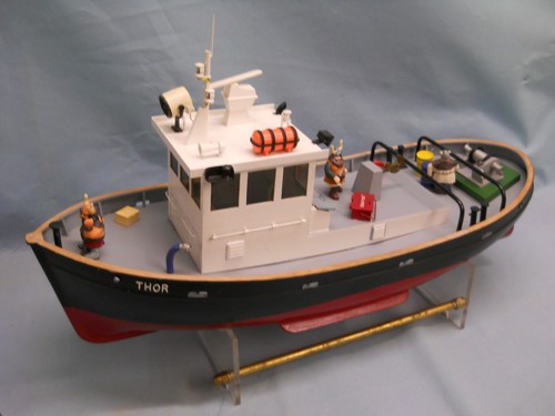 Gfk rumpf für schlepper - gfk-rumpf,