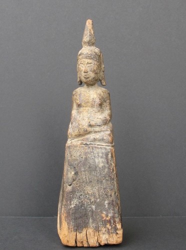 Antiker buddha aus holz laos - antiker,