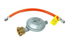 30mbar Gasdruckregler 1,5 kg/h + Schlauch 8mm Camping Propan Butan LPG Gasgrill