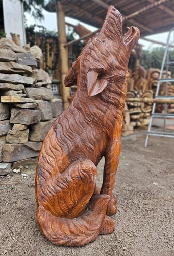 Wolf statue solid wood - solid,