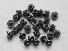 30 x Stoßstangen Befestigungs Clips Klips für Mitsubishi Pajero Galant Space