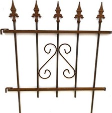 Rankhilfe Rankgitter Spailer Metall Zauneelement  Eisen Edelrost 60 x 46 cm
