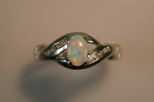 Gorgeous opal diamond ring - opal,