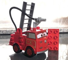 Lego Duplo Feuerwehrauto mit Feuerwehrmann