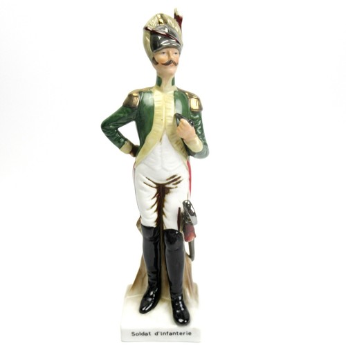 Schöne porzellan figur - figur, soldat