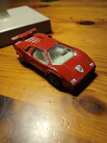 Matchbox lamborghini countach - matchbox,