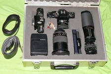 CONTAX RTS + 137 MD Quarz + ZEISS VARIO-SONNAR 28-85 + 80-200 + 1,4/50 mm Koffer