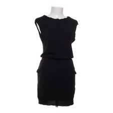 Kathleen Madden, Kleid