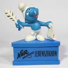 55135 Dichter Schlumpf auf