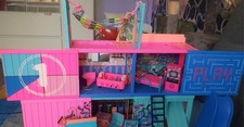 LOL Surprise Puppenhaus mit