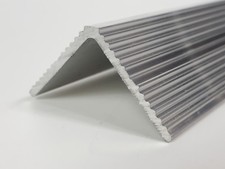  Winkelprofil Alu riffel