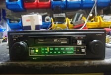 Oldtimer PHILIPS 615 Autoradio mit Kassettenspiler Modell 90 AC 615