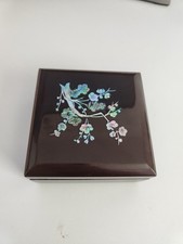 Vintage Asian lacquer ware trinket jewelry box abalone shell inlay floral design