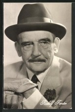 Schauspieler Rudolf Forster mit Hut im Anzug, Ansichtskarte 